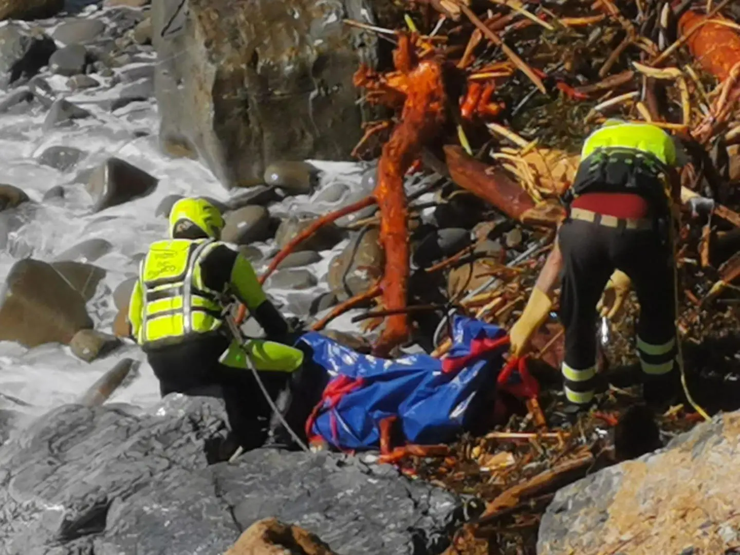 Liguria, un italiano tra i nove cadaveri recuperati dopo il maltempo