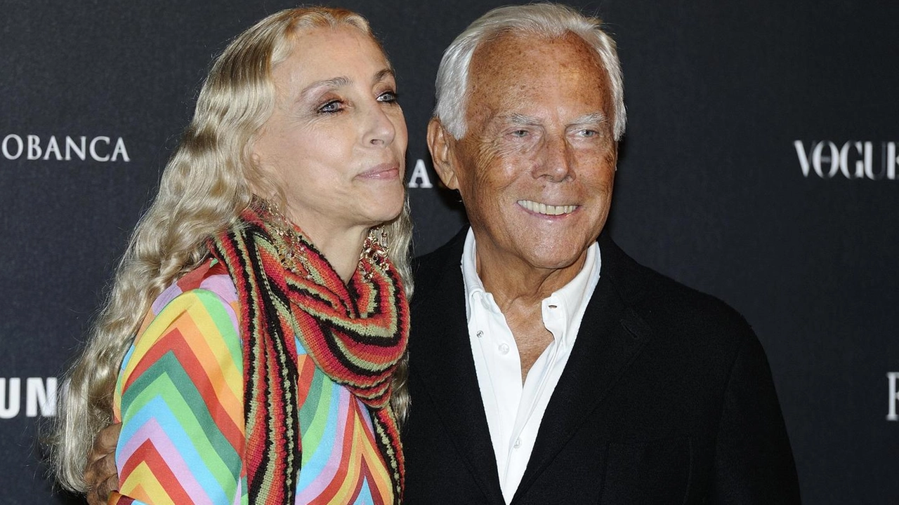 Franca Sozzani con Giorgio Armani (Ansa)