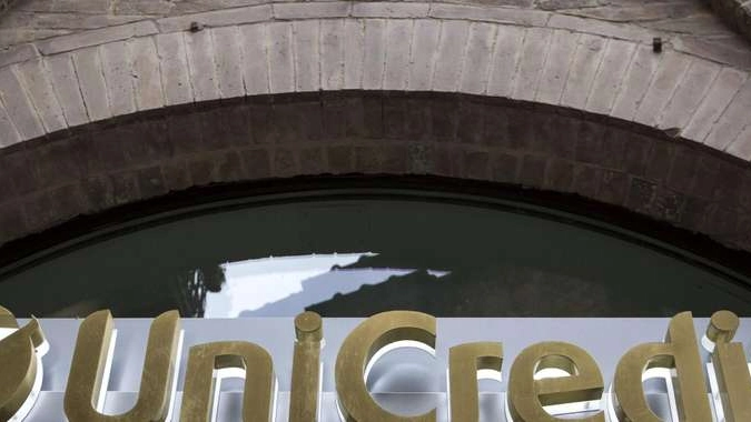 Unicredit: vendita lampo inoptato