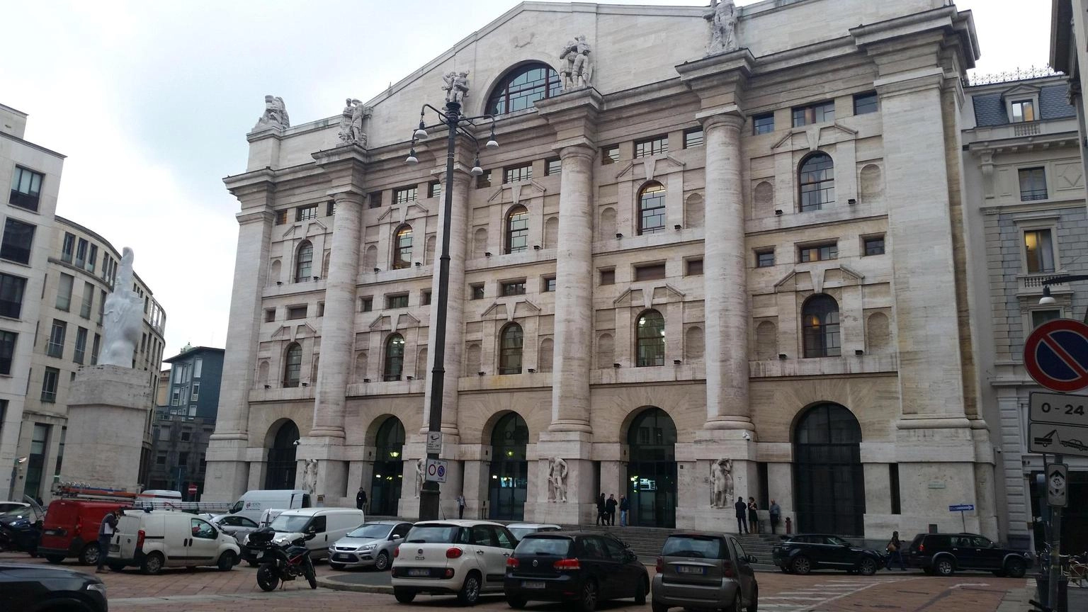 Borsa: Milano chiude in rialzo dello 0,63%