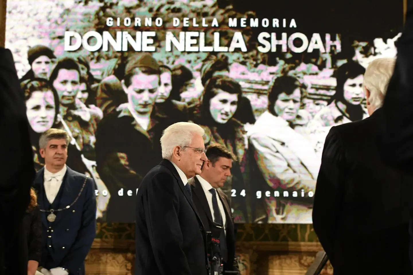 Mattarella: "Shoah è virus pronto a risvegliarsi. No a riproposizione di falsi documenti"