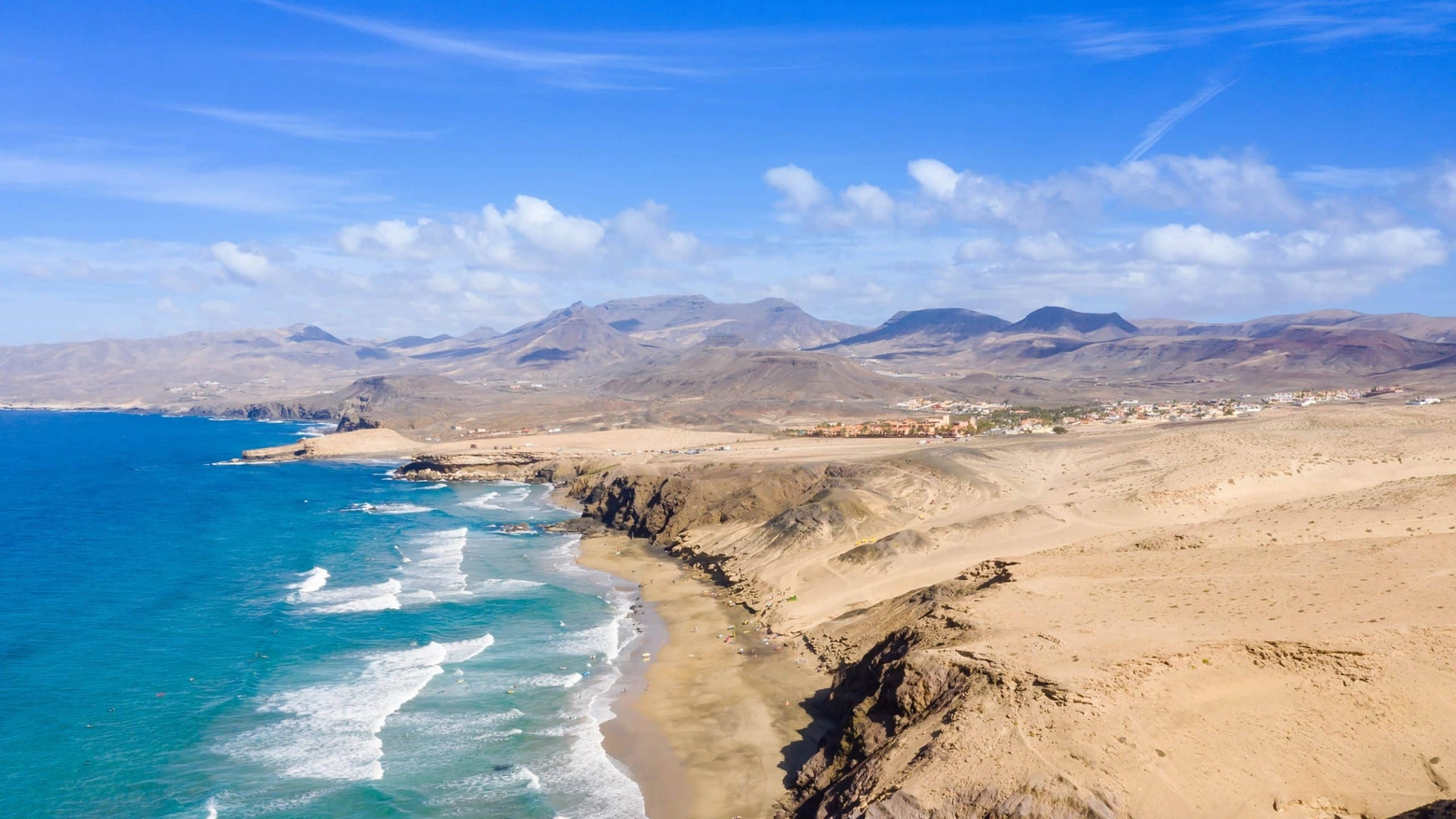 Aerial view of the surfing beach&nbsp;Playa del Viejo Reyes&nbsp;on Fuer