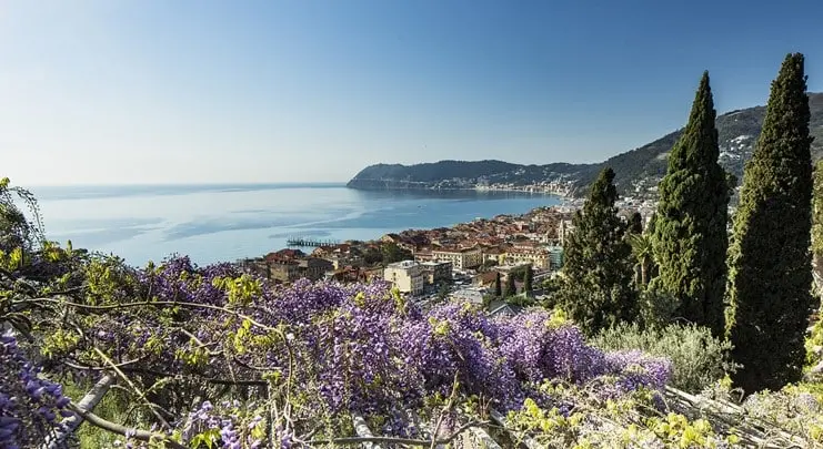 Alassio, i 70 anni del Muretto e l'Orto Rampante di Renzo Piano