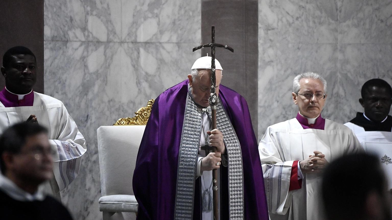 Il Papa, 'dolore per Firenze, serve più sicurezza'