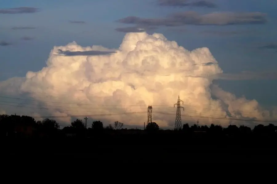 Meteo, verso un Natale con caldo record. Previsioni: picchi di 25 gradi