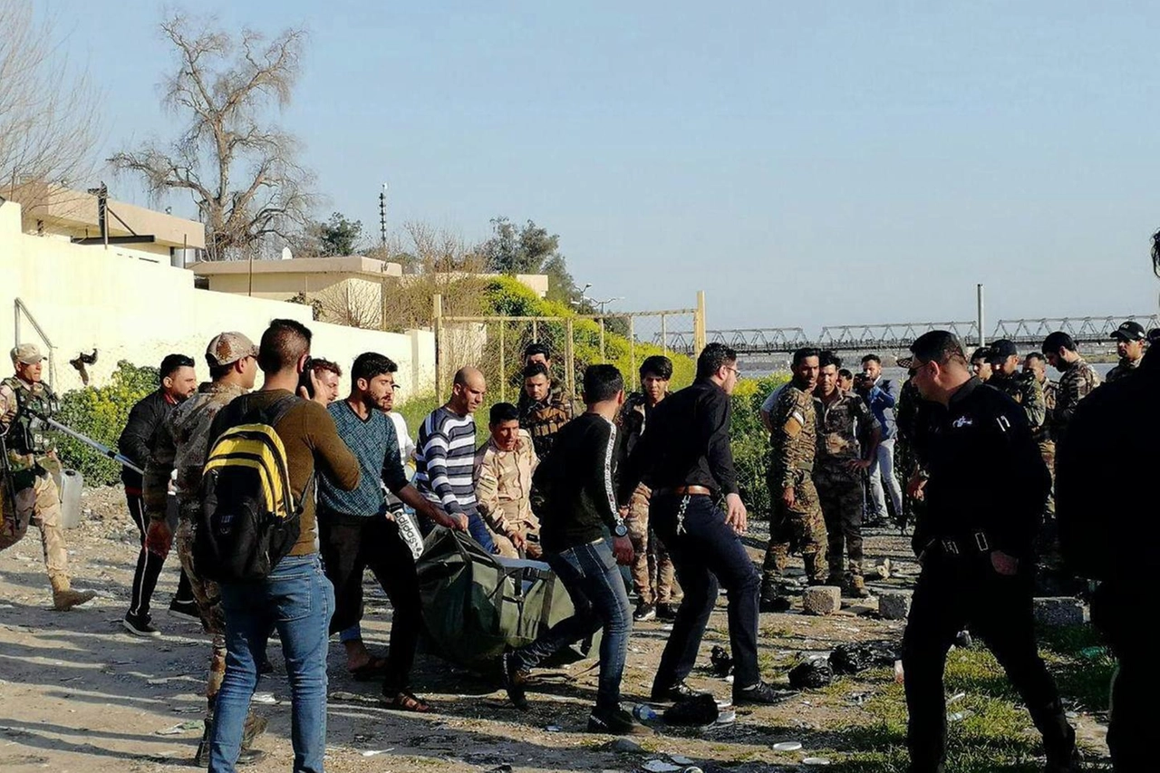 Naufragio nel fiume Tigri, Mosul (Ansa)