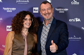 Sanremo 2024, il programma della terza serata: chi canta e gli ospiti