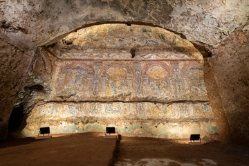 Parco del Colosseo, torna alla luce una lussuosa domus: è decorata con un mosaico rustico senza confronti