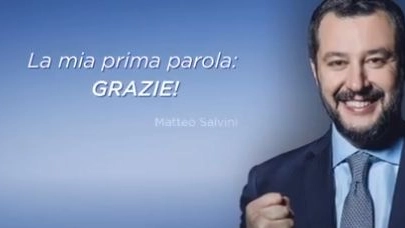 Matteo Salvini in giacca e cravatta sulla sua pagina Facebook