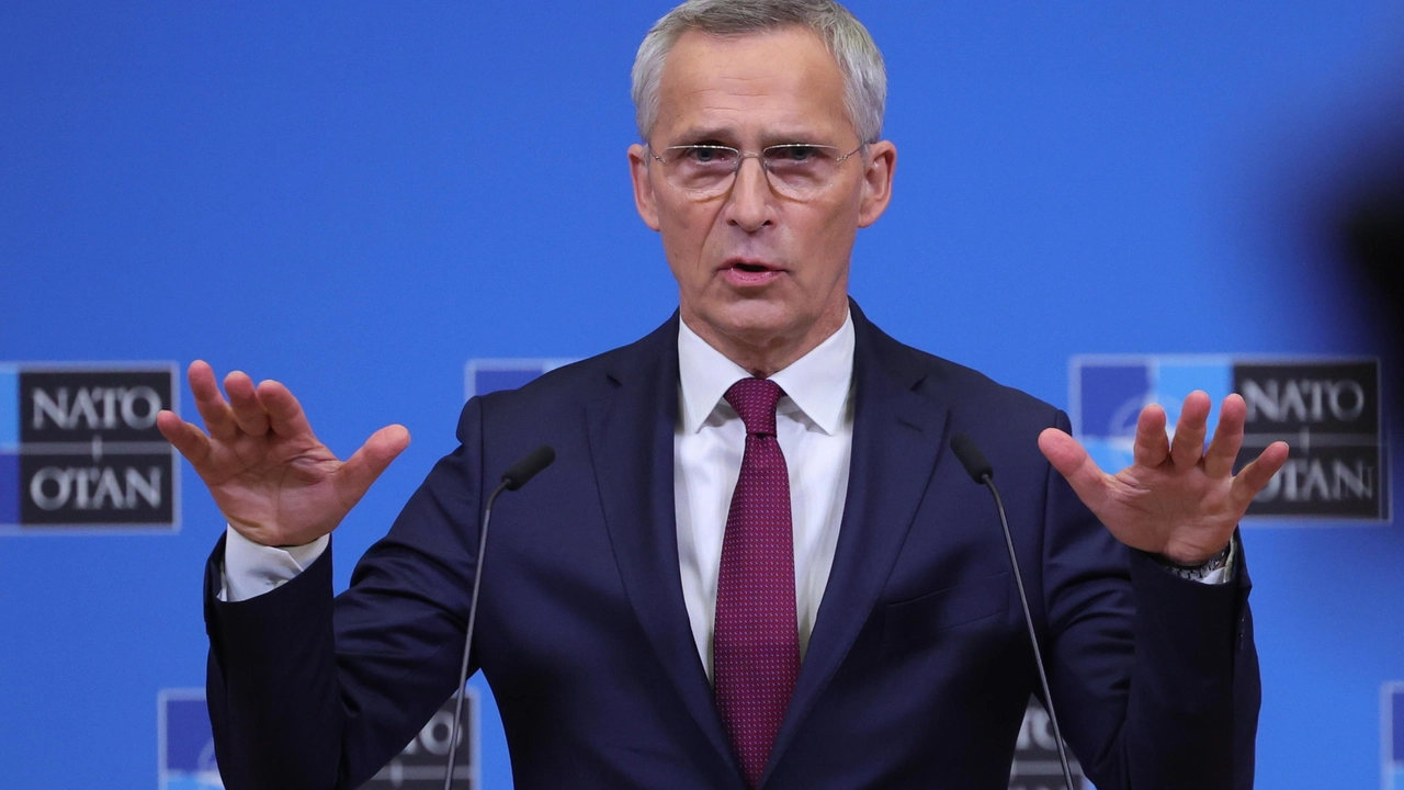 Il segretario della Nato, Jens Stoltenberg (Ansa)