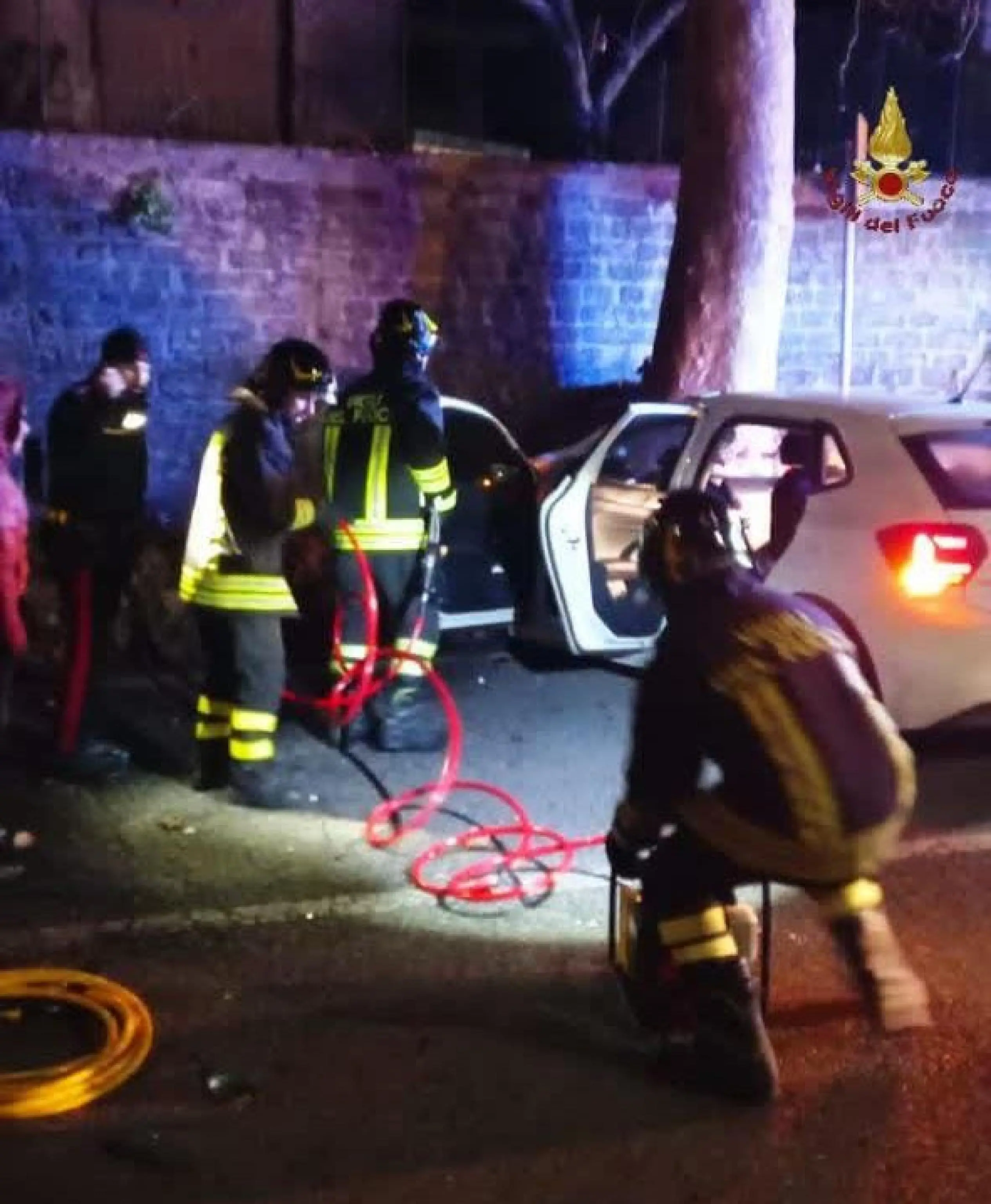 Incidente stradale a Fiano Romano: auto contro palo, gravi 4 dei 5 giovani