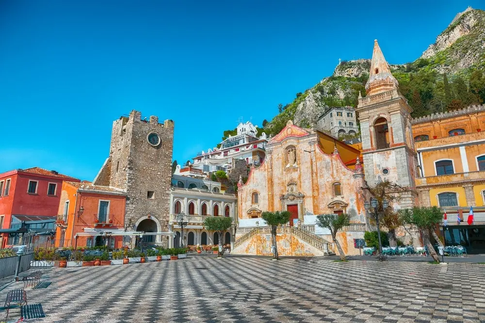 Effetto White Lotus: cosa vedere a Taormina in inverno