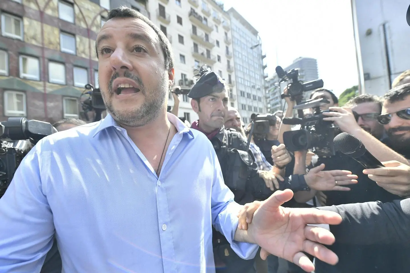 Salvini contro i magistrati: "La difesa è sempre legittima"