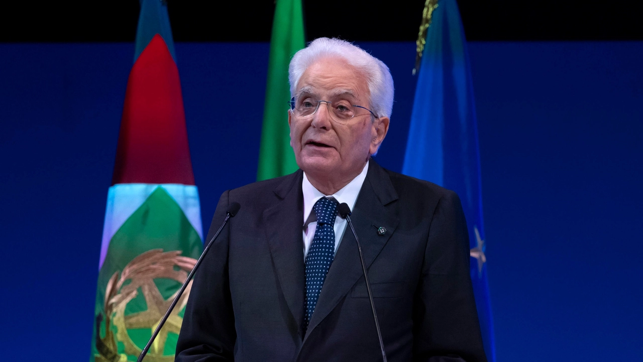 Il presidente Mattarella all'assemblea di Confindustria (Ansa)