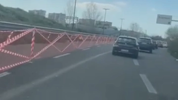 Napoli, rubati guardrail. Chiusi accessi tra Melito e Scampia, traffico in tilt / VIDEO