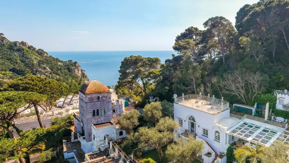 Capri, venduta la villa di Christian De Sica