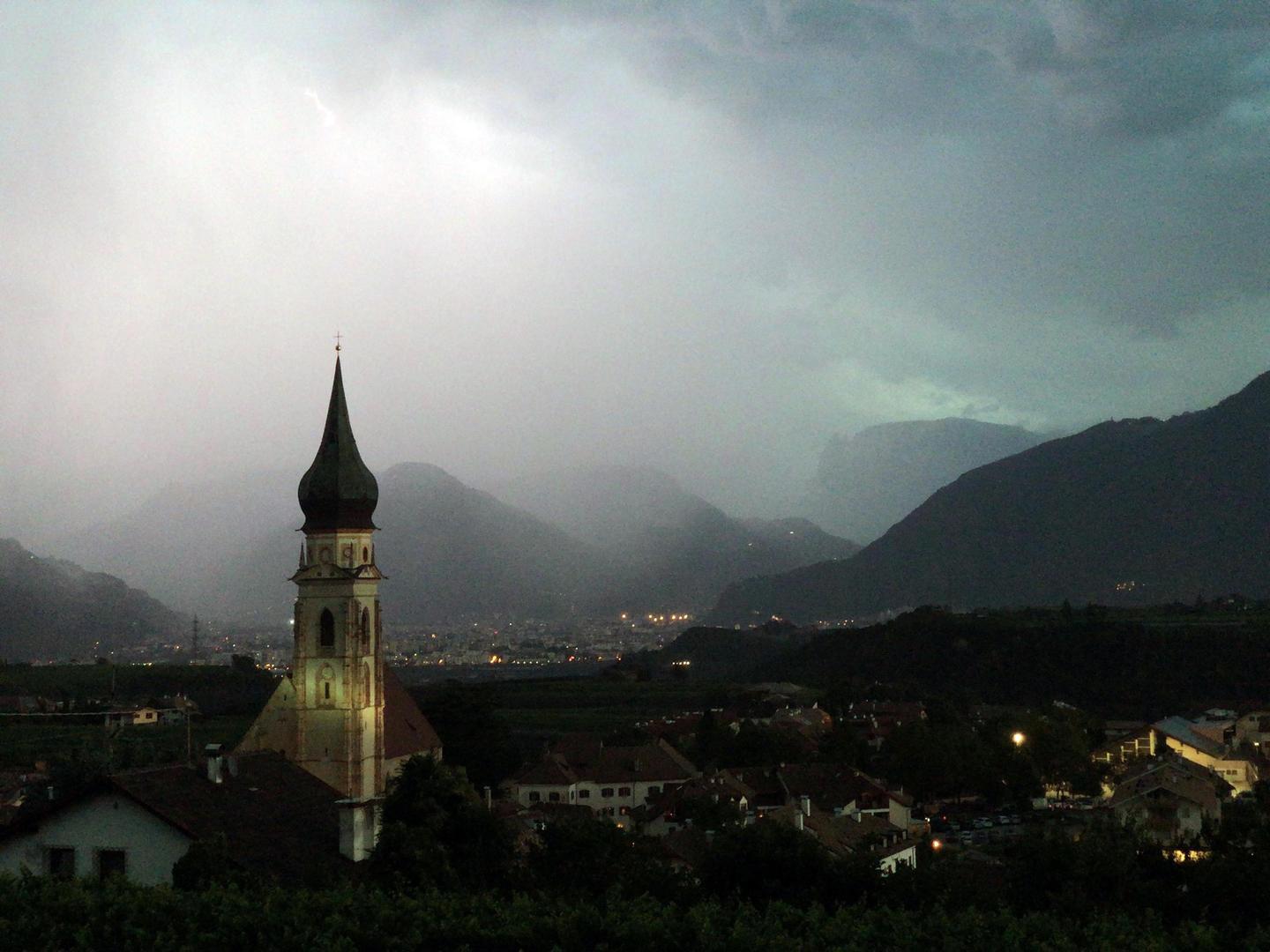 Maltempo In Alto Adige, Atleta Muore In Gara Colpita Da Un Fulmine