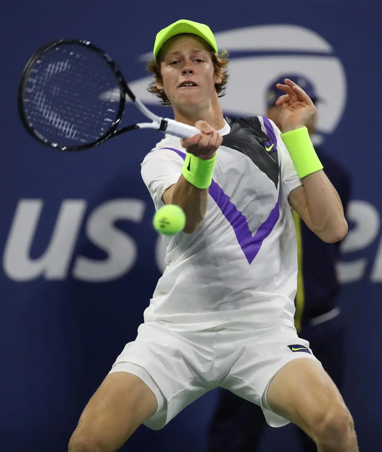 Jannik Sinner non si ferma. L'azzurro 18enne in semifinale al torneo Atp di Anversa