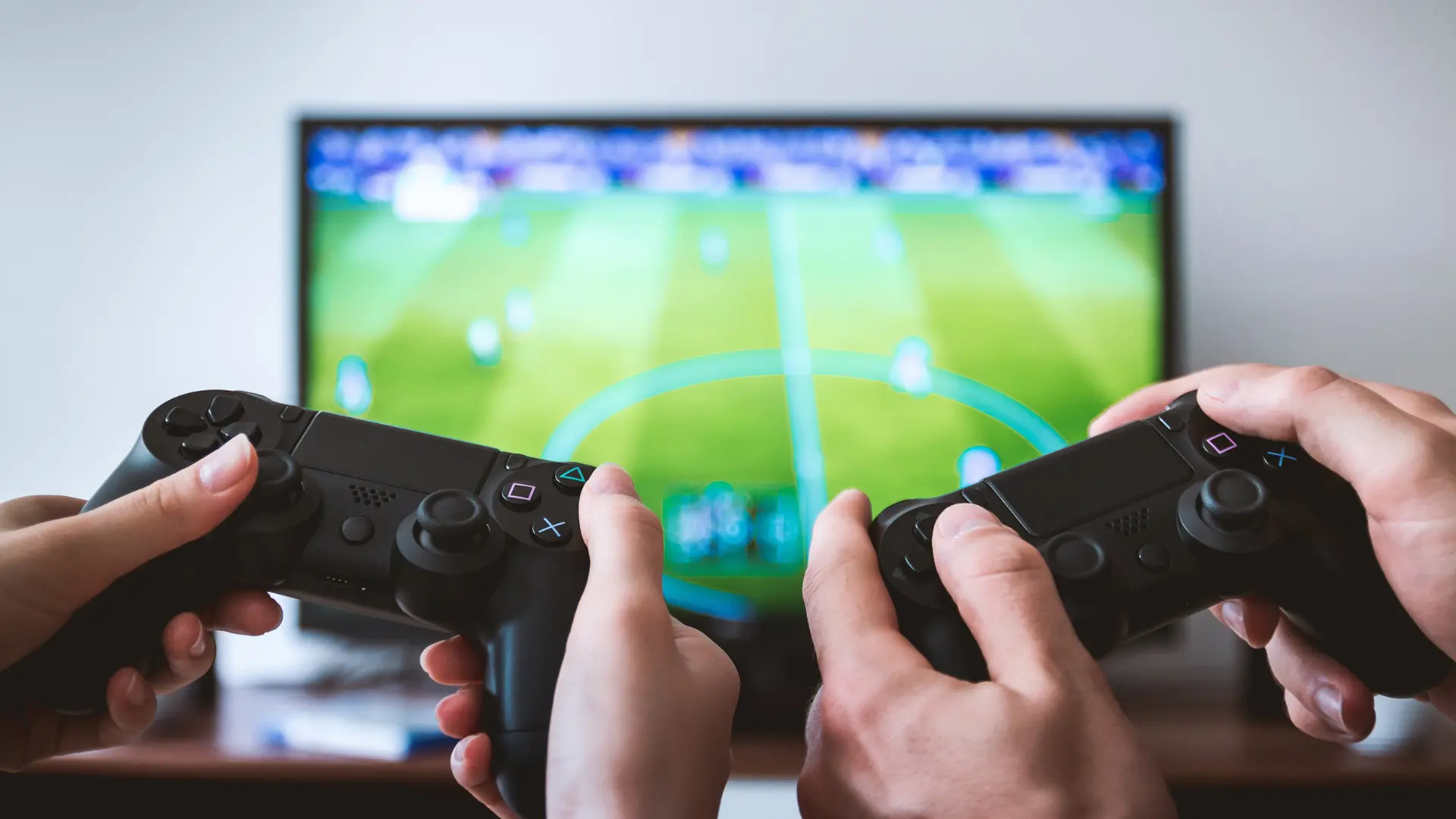 Videogiochi, guida alla consolle migliore: prezzi e potenze. Alcune sono introvabili