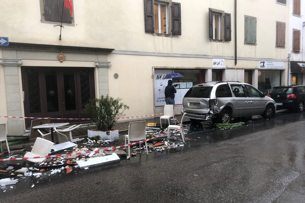 Udogie ha danneggiato l'esterno di un bar