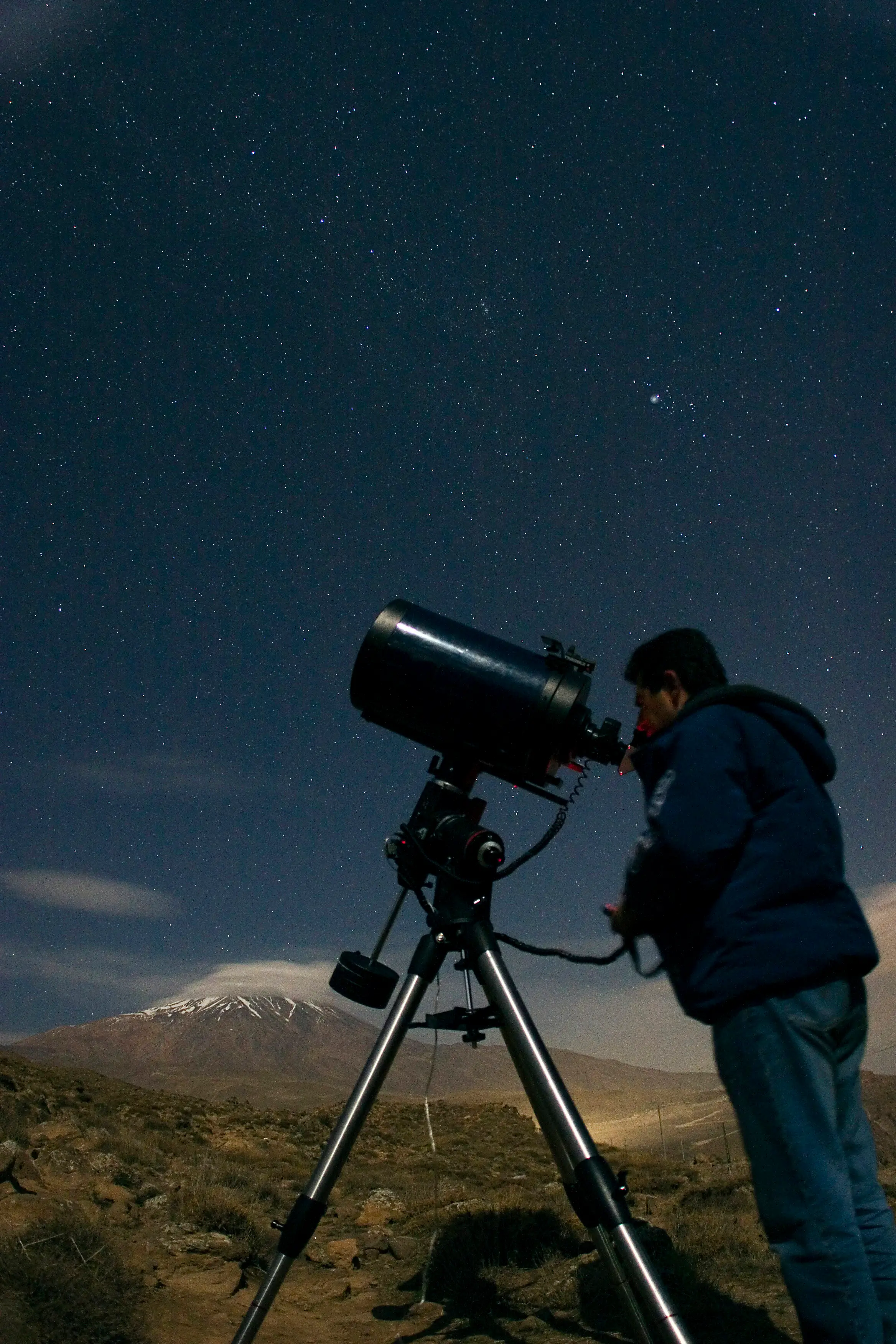 San Valentino, arriva la cometa Iwamoto. Passa ogni 1.371 anni