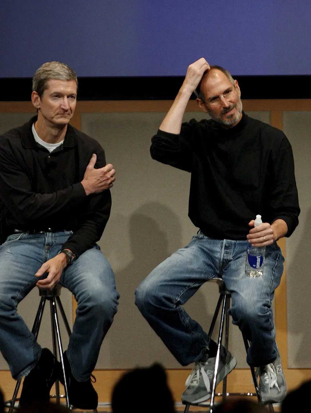 Tim Cook offrì il suo fegato a Steve Jobs per salvarlo. Ma lui rifiutò: "Non lo permetterò"