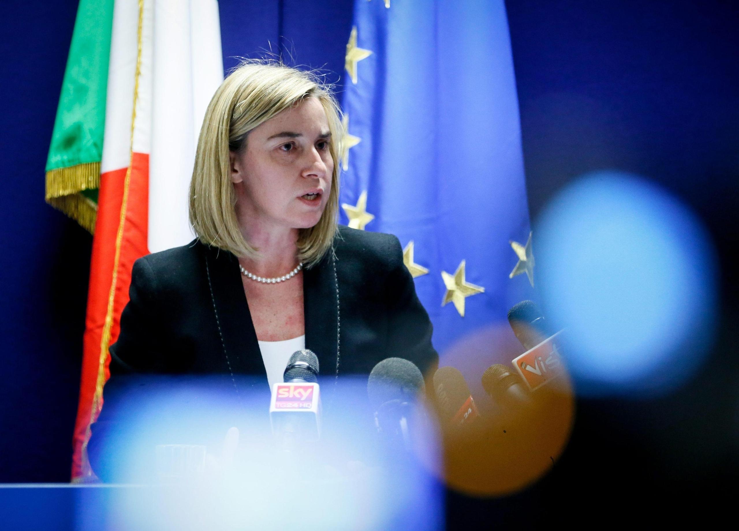 Ue Lettera Di Renzi A Juncker Mogherini Candidata Ufficiale A Pesc