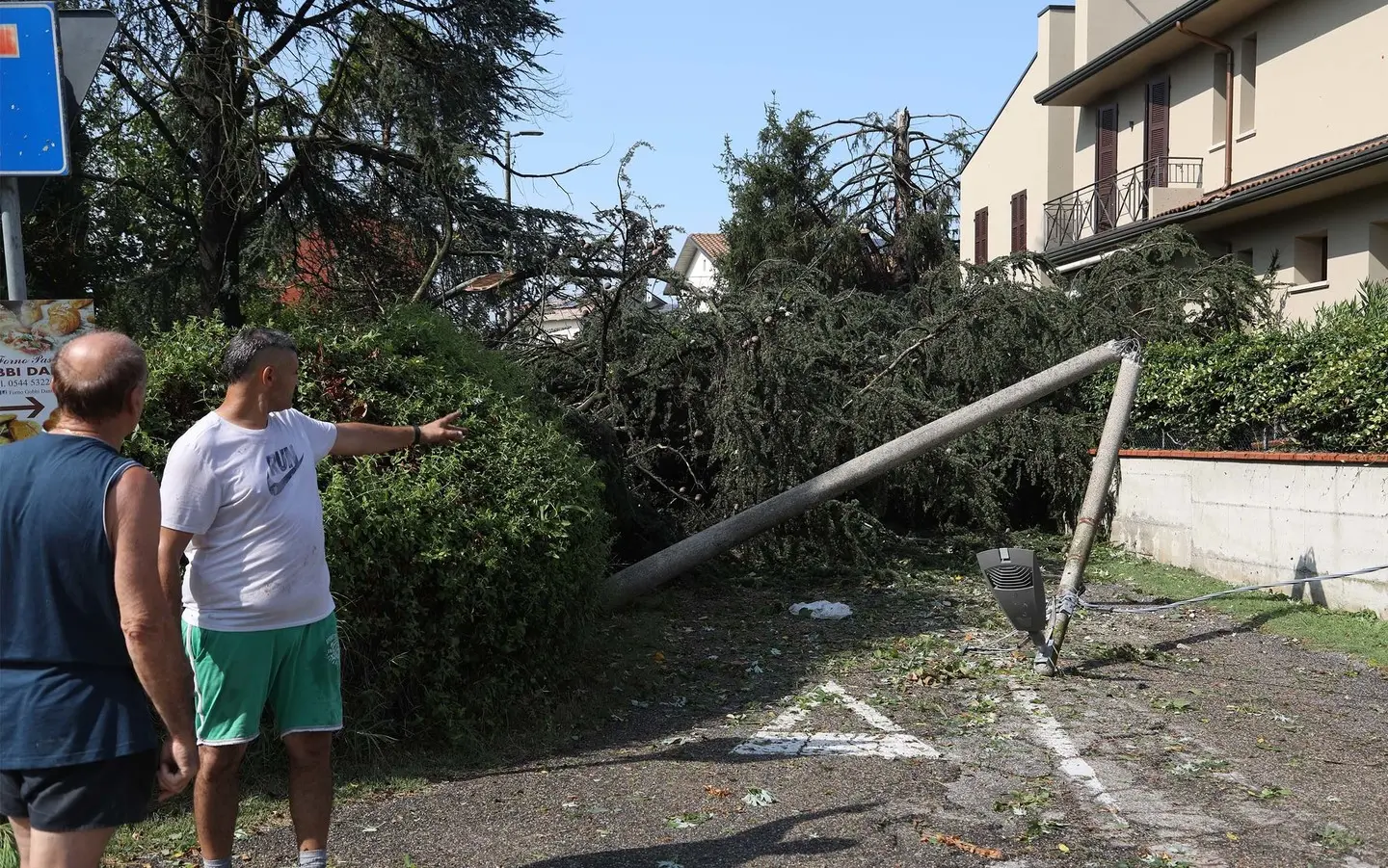 L’Emilia Di Nuovo In Ginocchio: Raffiche Di Vento A 120 All’ora, Case ...