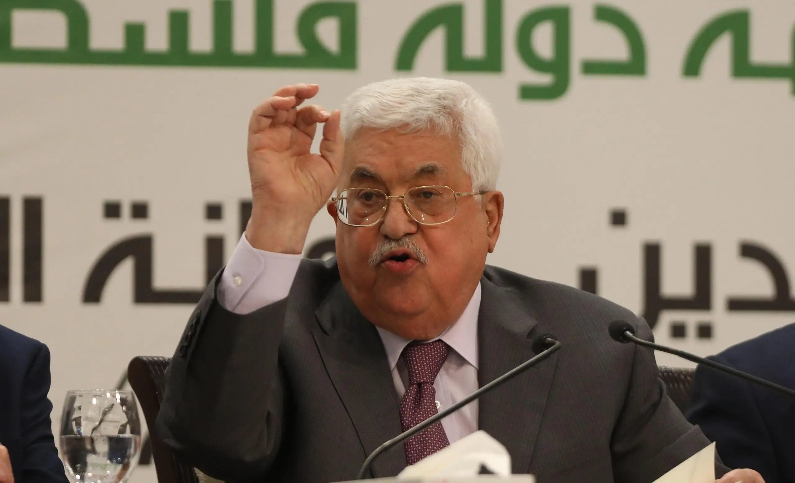 Offese antisemite, Abu Mazen si scusa. Israele respinge: "E' un patetico negazionista"