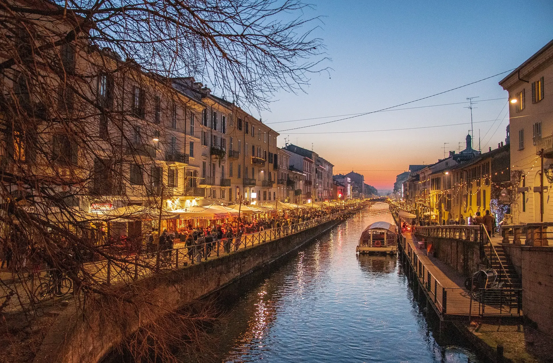 Ponte dell’Immacolata, le destinazioni: gli italiani scelgono Milano, Parigi e Londra