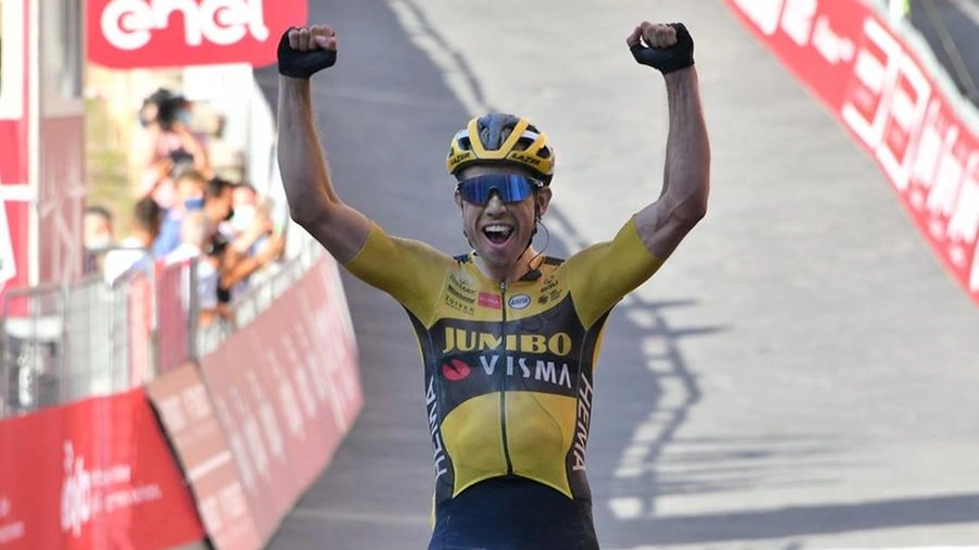 La vittoria di Van Aert a Siena nel 2020