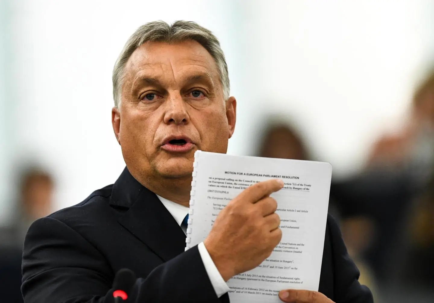 Il Parlamento Ue condanna l'Ungheria di Orban. "Sì a sanzioni"