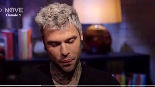 Fedez durante l'intervista 