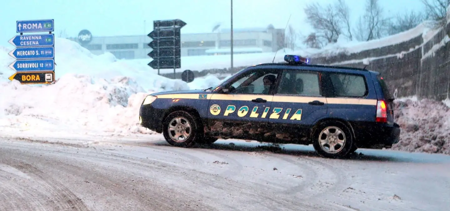 Gomme da neve, Polstrada ‘fuorilegge’