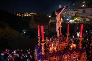 Venerdì Santo: i riti, il racconto della passione e la Via Crucis