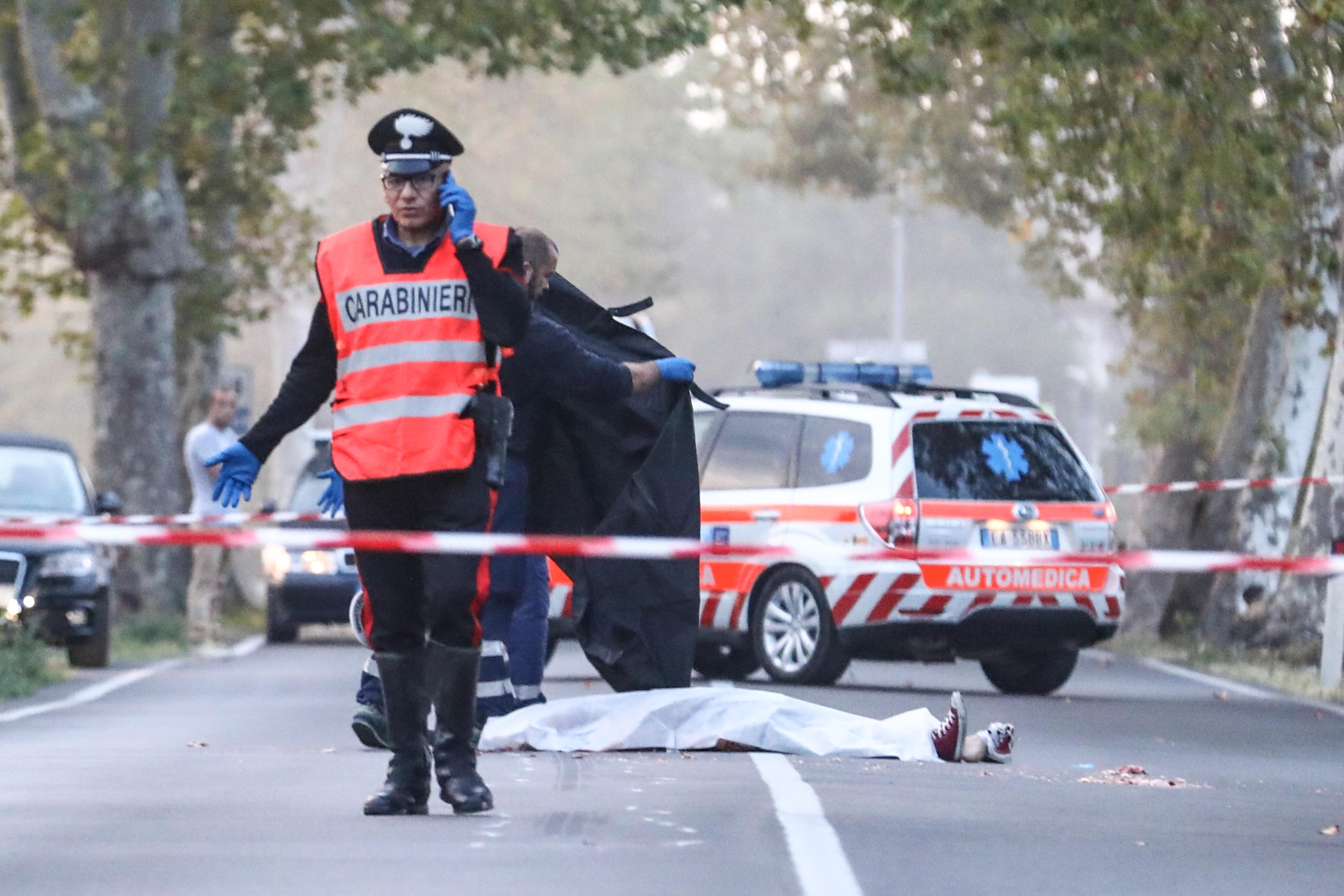 Roma, Incidente Stradale: Muore Motociclista 49enne, Grave La Moglie