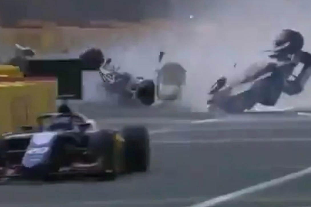 Spa, incidente in Formula 2 (foto twitter)