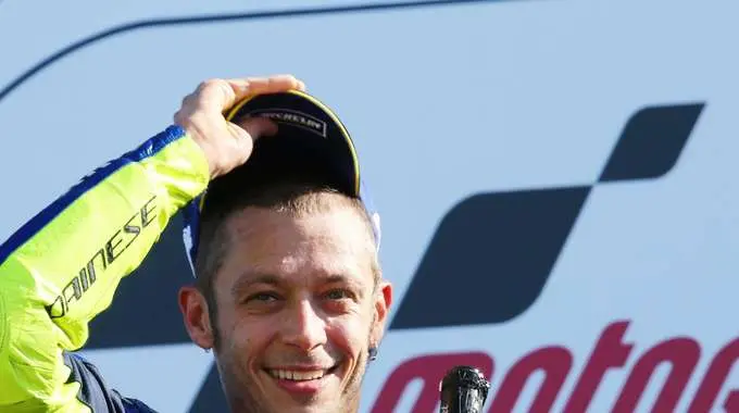 Valentino Rossi operato nella notte