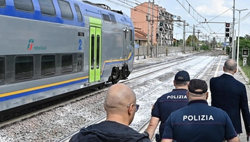 Nella Sigifer, l’azienda degli operai morti a Brandizzo: "Noi, come una famiglia". Ma i sindacati attaccano: “Ritmi folli e zero sicurezza”