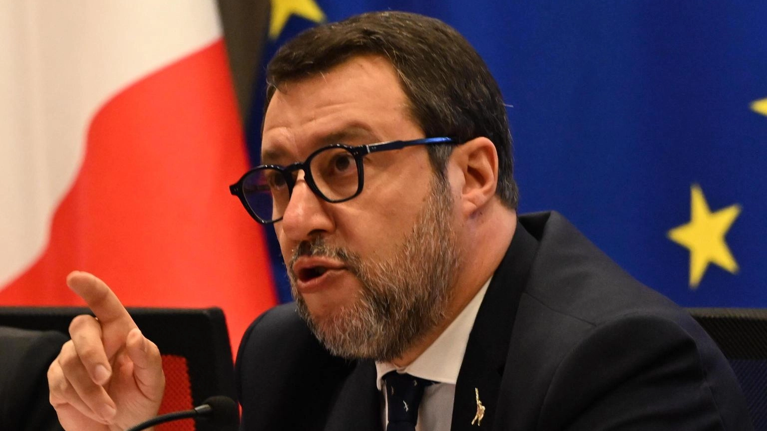 Salvini, su mercato tutelato energia rimediare a errore