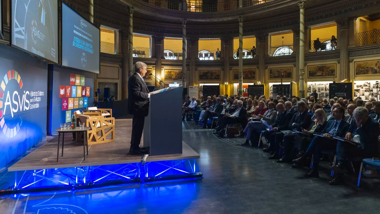 Quanto sono sostenibili regioni, province e città italiane? Il documento dell’Alleanza fa il punto sui progressi e i ritardi, la coerenza delle politiche, buone pratiche e proposte. Il ministro Fitto tra i partecipanti all’evento.