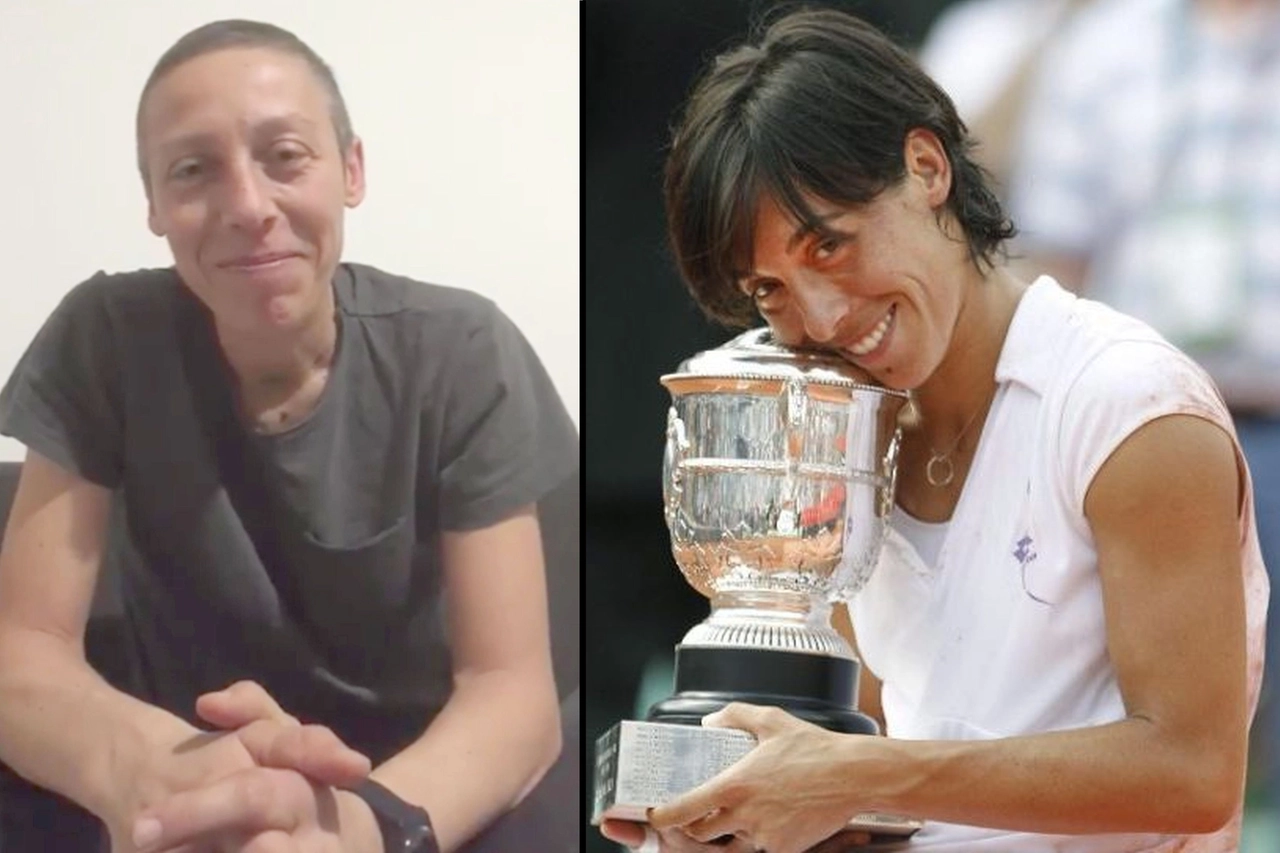 Francesca Schiavone oggi e nel 2010 con la coppa vinta al Roland Garros