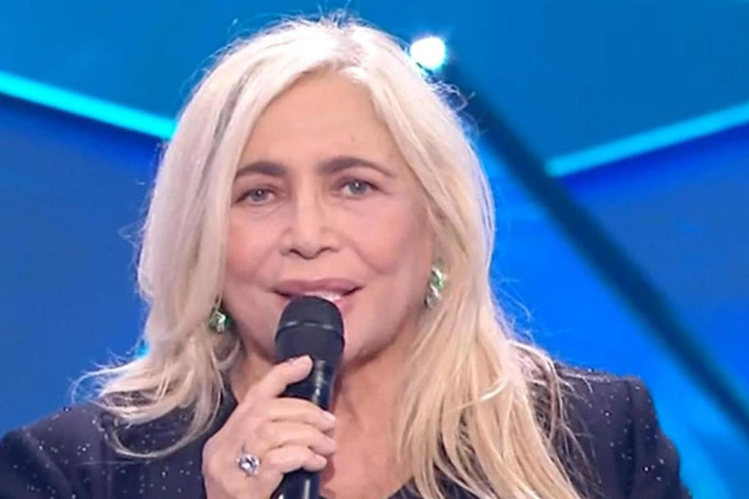 Mara Venier, a 'Domenica In speciale Sanremo', legge il comunicato Rai