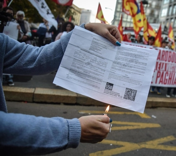 Bollette luce e gas, addio mercato tutelato: l’incognita dei prezzi. Guida per non sbagliare