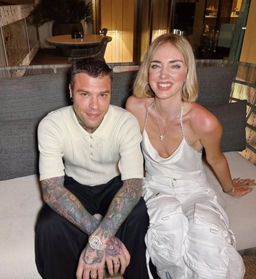 Chiara Ferragni e Fedez si sono lasciati? La crisi e i momenti difficili: Sanremo, le operazioni e il pandoro gate