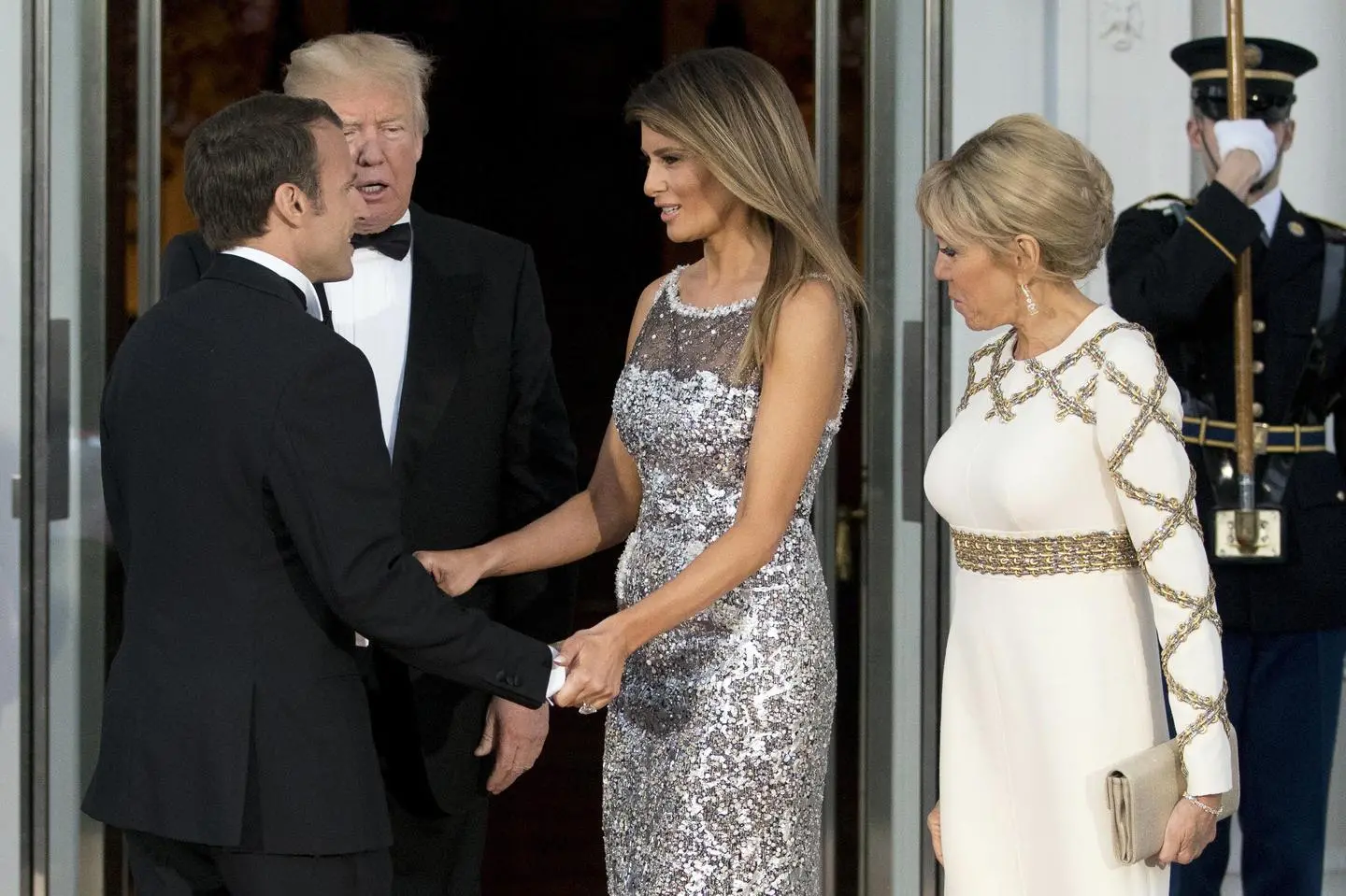 Brigitte Macron: "Melania Trump simpatica e intelligente, ma prigioniera"