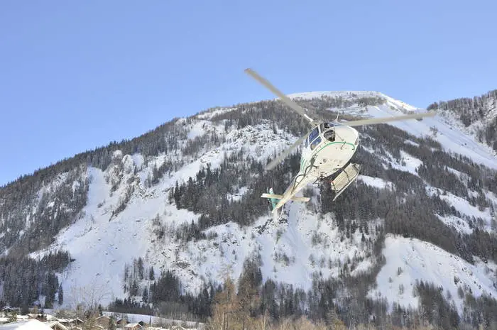 Friuli, scialpinista muore sepolto sotto un metro di neve