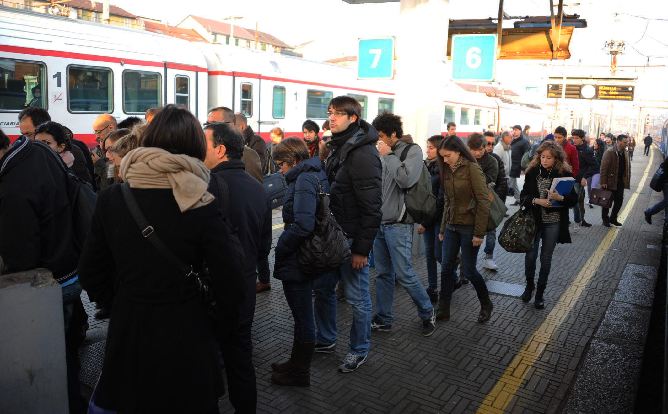 Treni Affollati E Boom Di Ritardi Tra Le Linee Peggiori In Italia Ci