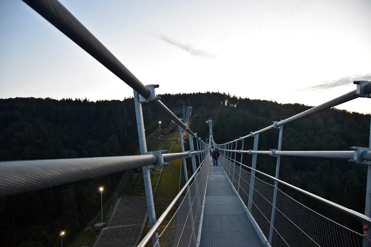 Skyawlk Willingen, il ponte tibetano più lungo della Germania: 665 metri di tratto sospeso