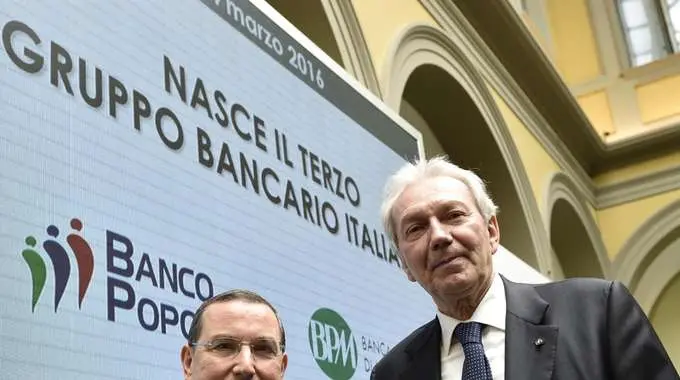 Borsa Milano cala, Banco/Bpm contrastate